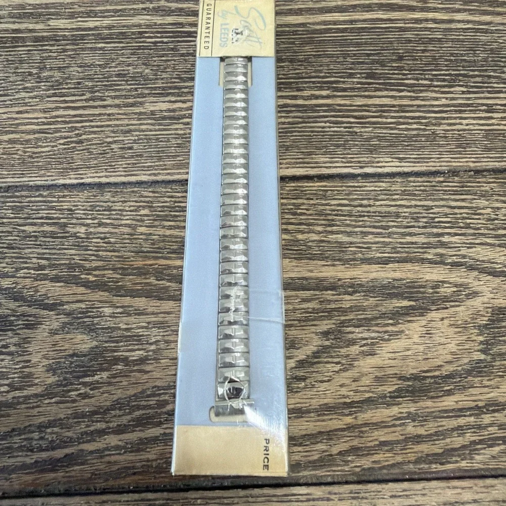 VTG Scott By Leeds Silver Tone Watch Band Dead Stock Classic & Classy Timeless